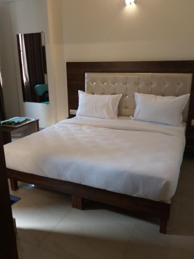 Advaitha Residency Hotel Mysore Luaran gambar